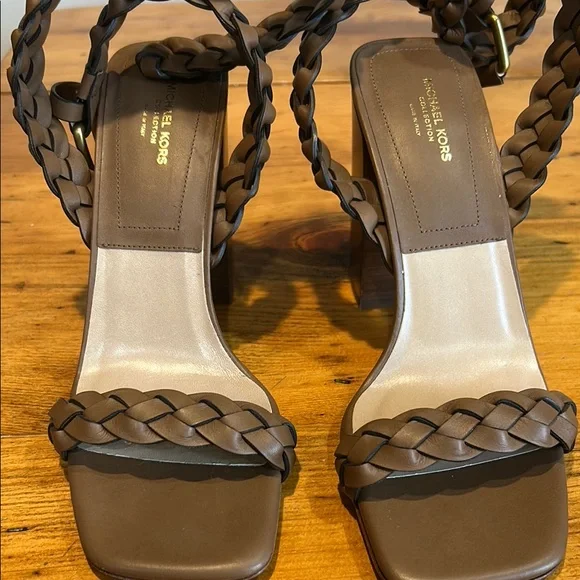 Michael Kors Brown Braided Women's Sandals size 37.5 - Picture 2 of 5